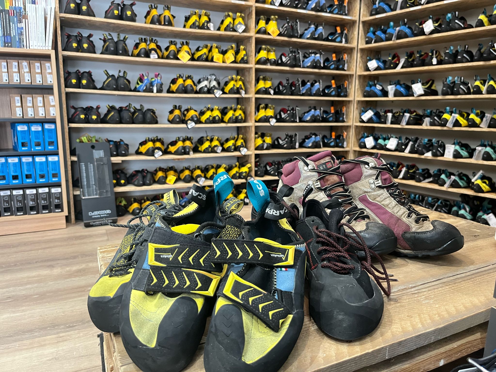 Réparation chaussures de randonnées et chaussons d'escalade